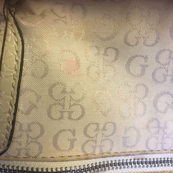 Women’s guess handbag - Picture 5 of 11